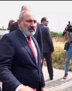 Министр Давид Худатян на пресс-конференции, Армения